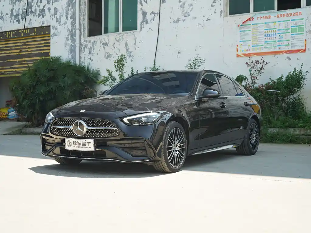 Mercedes-Benz C-Class 2022