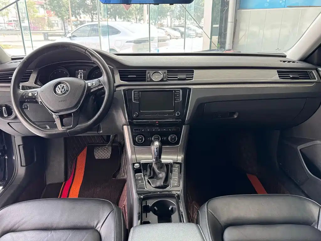 Volkswagen Passat — миниатюра 13