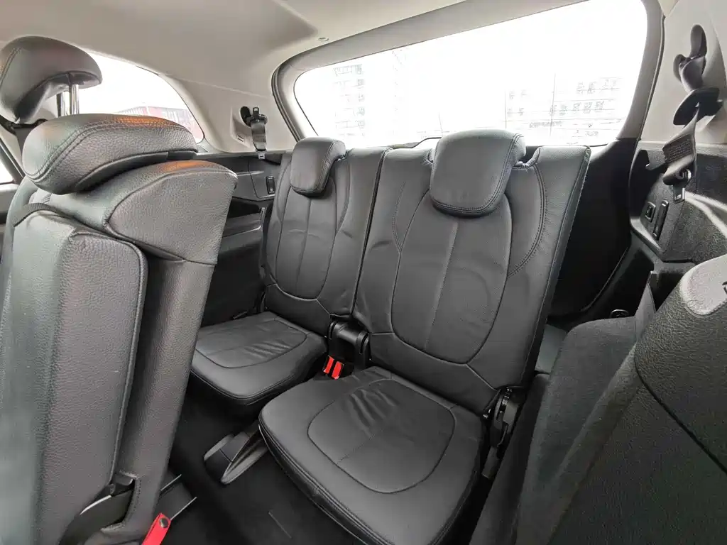 BMW 2 SERIES MULTIFUNCTIONAL STATION WAGON