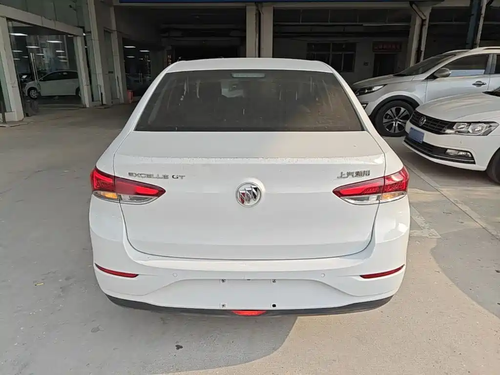 Buick Excelle — миниатюра 6