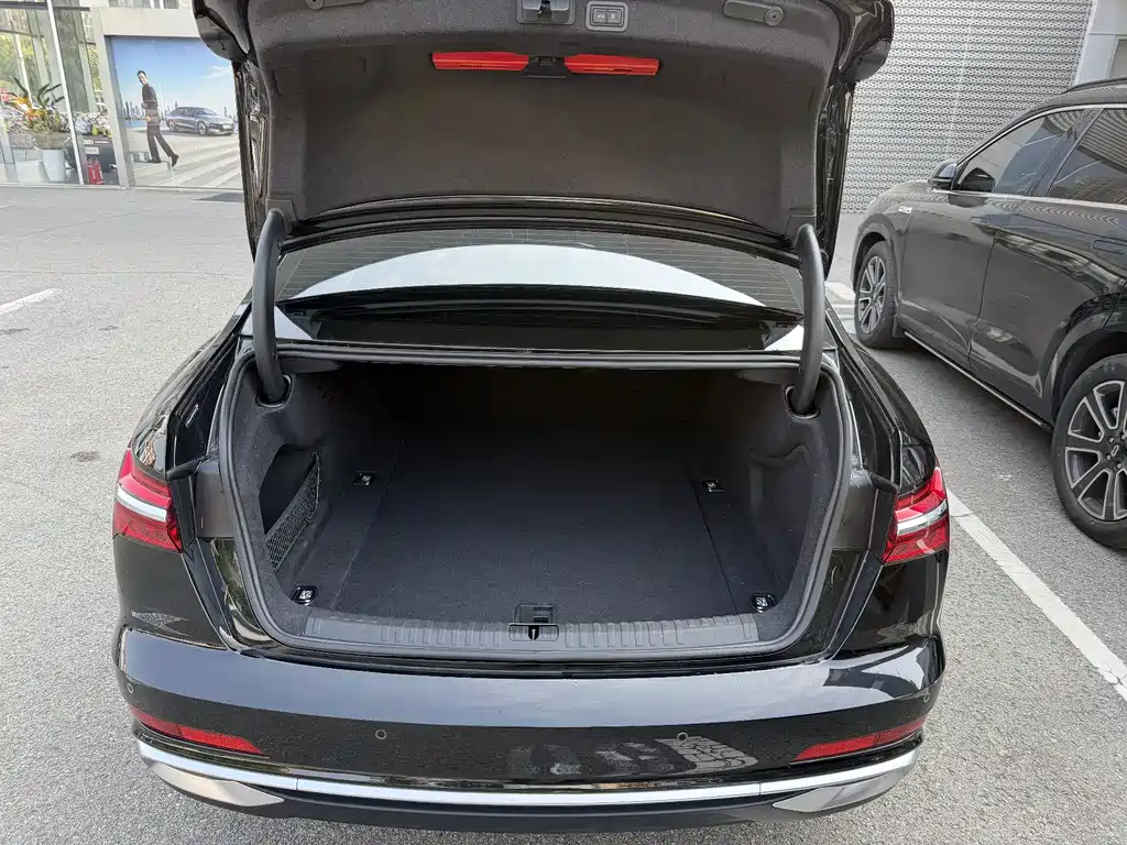 Audi A6L — миниатюра 8