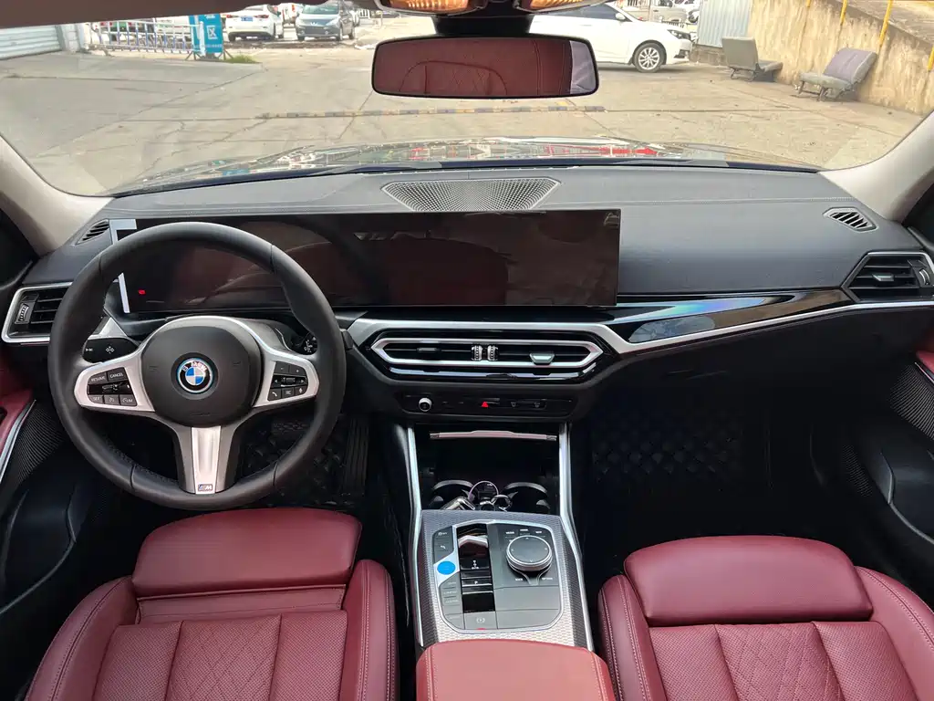 BMW i3 2024 eDrive 40 L