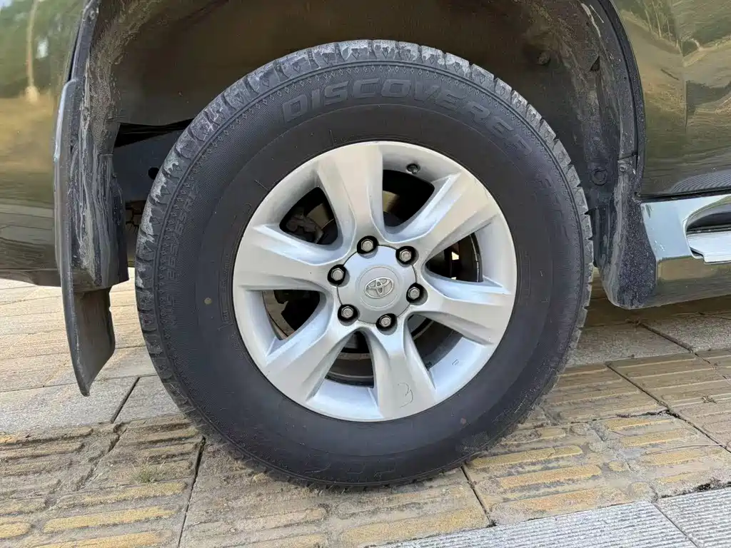 Toyota Prado (Import) — миниатюра 10