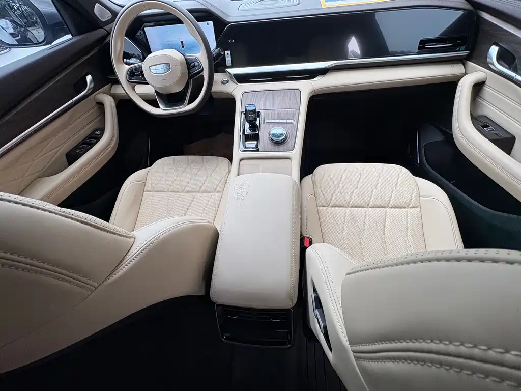 Geely Monjaro L 2025 2.0TD AT