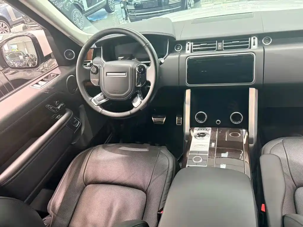 Land Rover Range Rover — миниатюра 10