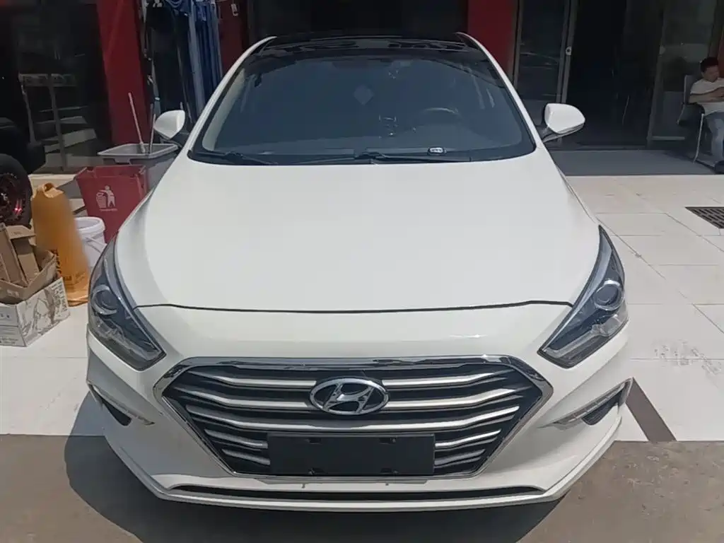 Hyundai Mistra 2017 1.8L AT GLS V