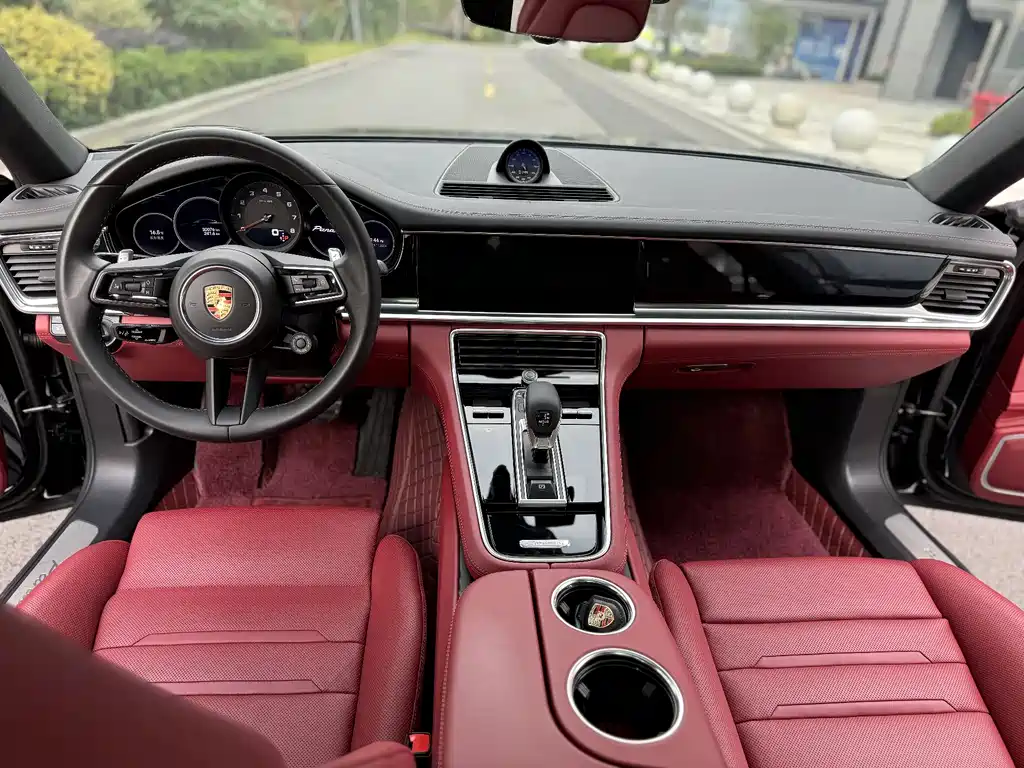 Porsche Panamera 2013 Panamera Platinum Edition 3.6L