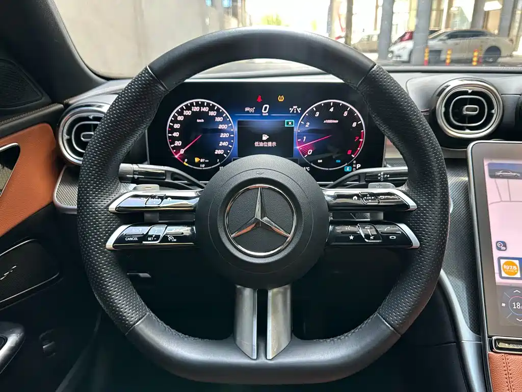 Mercedes-Benz C-Class — миниатюра 12