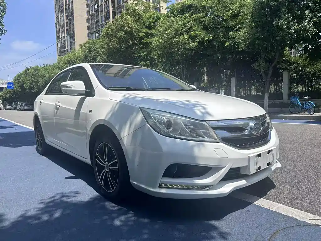 BYD Surui — миниатюра 9