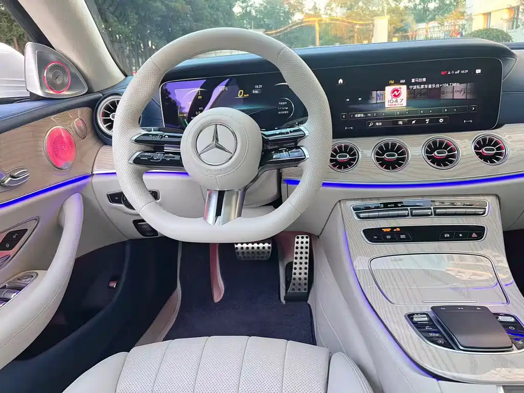 Mercedes-Benz E-Class (Import) — миниатюра 14