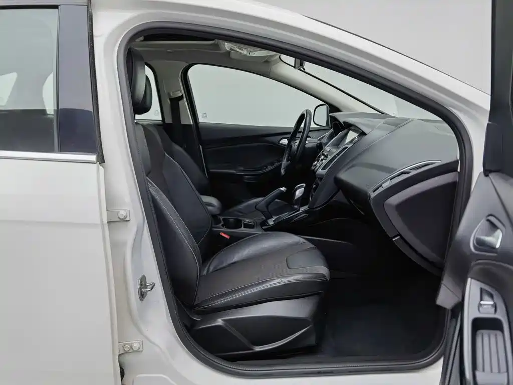 Ford Focus — миниатюра 23