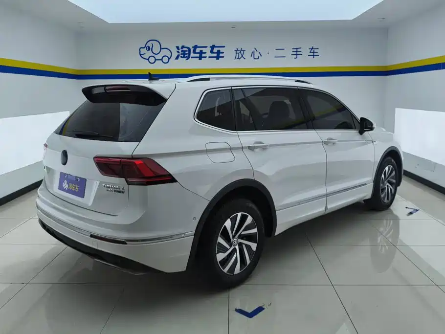 Volkswagen Tiguan L PHEV — миниатюра 3