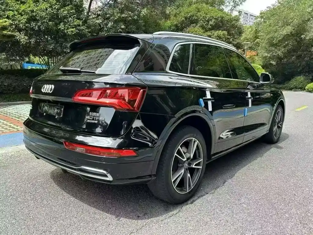 Audi Q5L — миниатюра 5