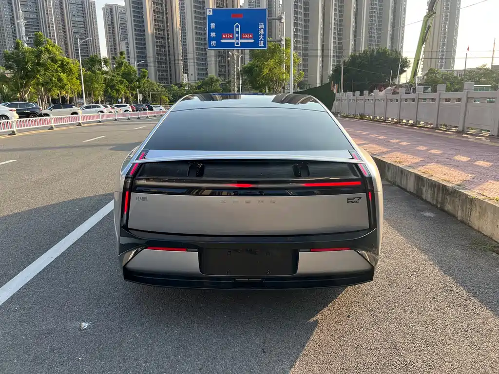 XPeng P7 — миниатюра 7