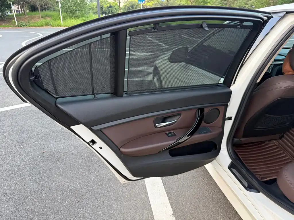 BMW 3 Series — миниатюра 22