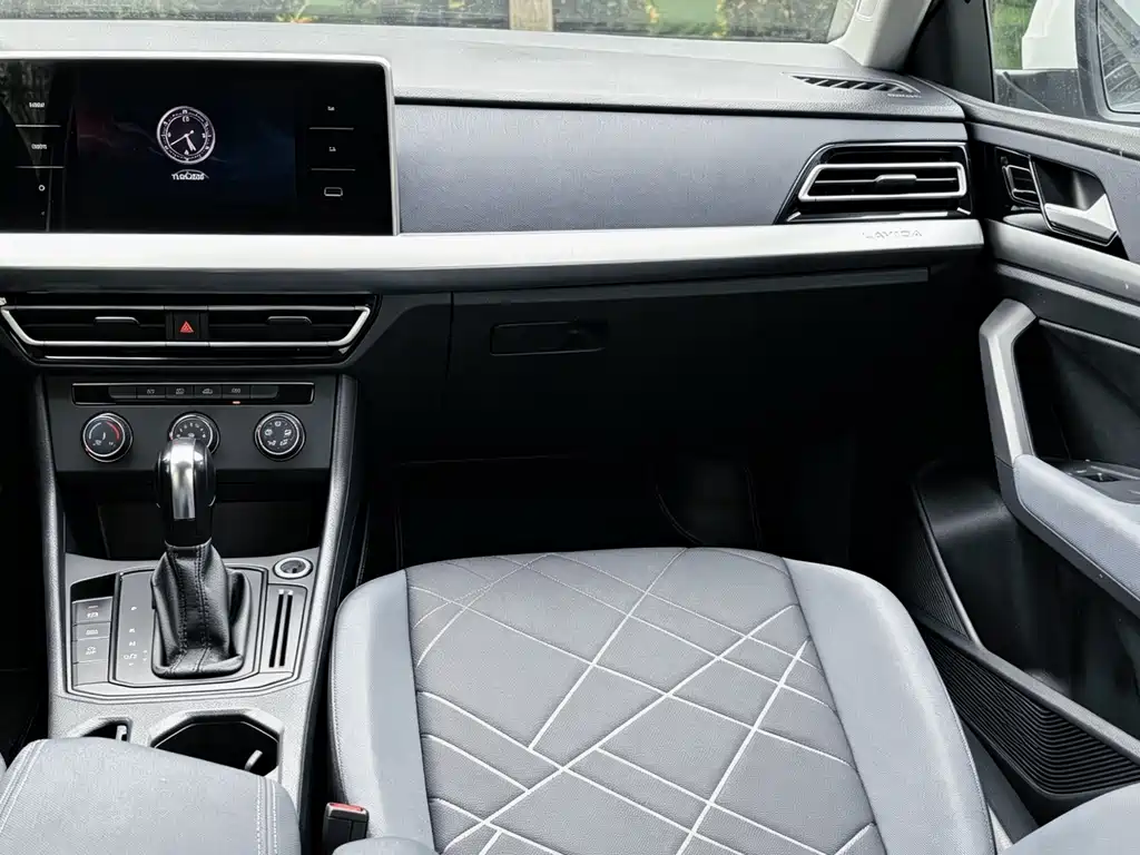 Volkswagen Lavida — миниатюра 14