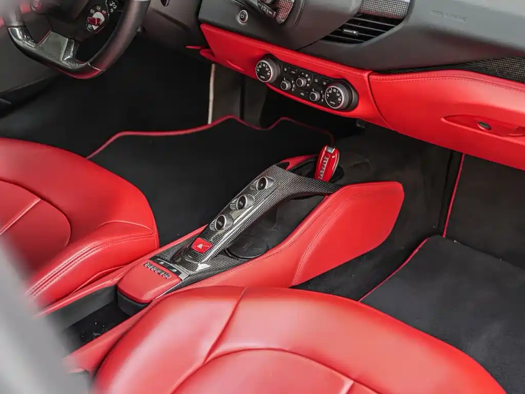 Ferrari 488 — миниатюра 12