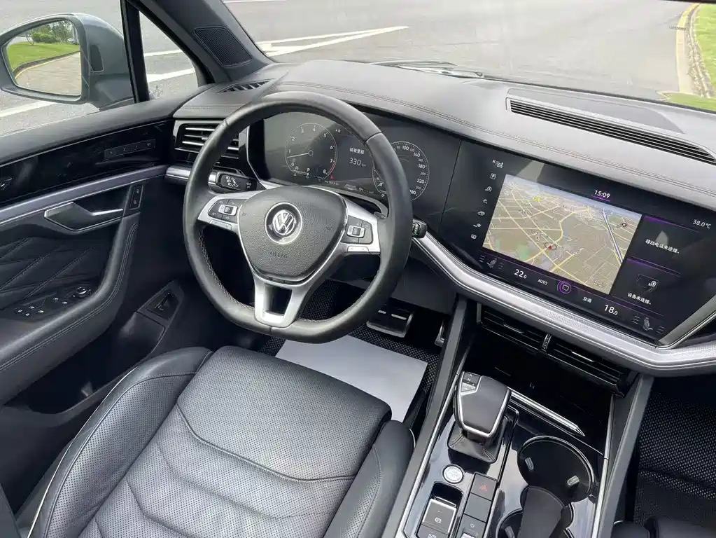 Volkswagen Touareg — миниатюра 14
