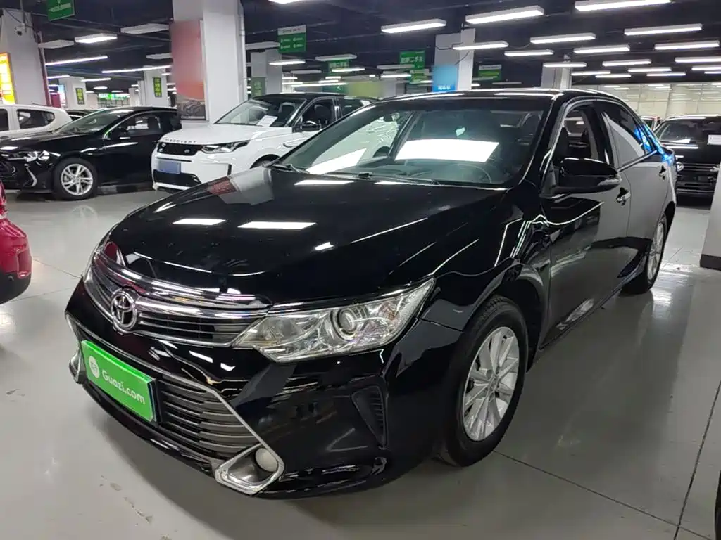 Toyota Camry — миниатюра 2