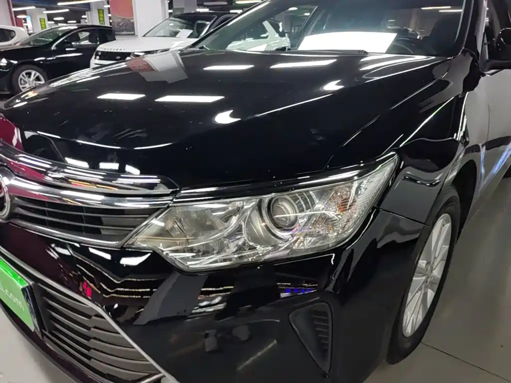 Toyota Camry — миниатюра 24