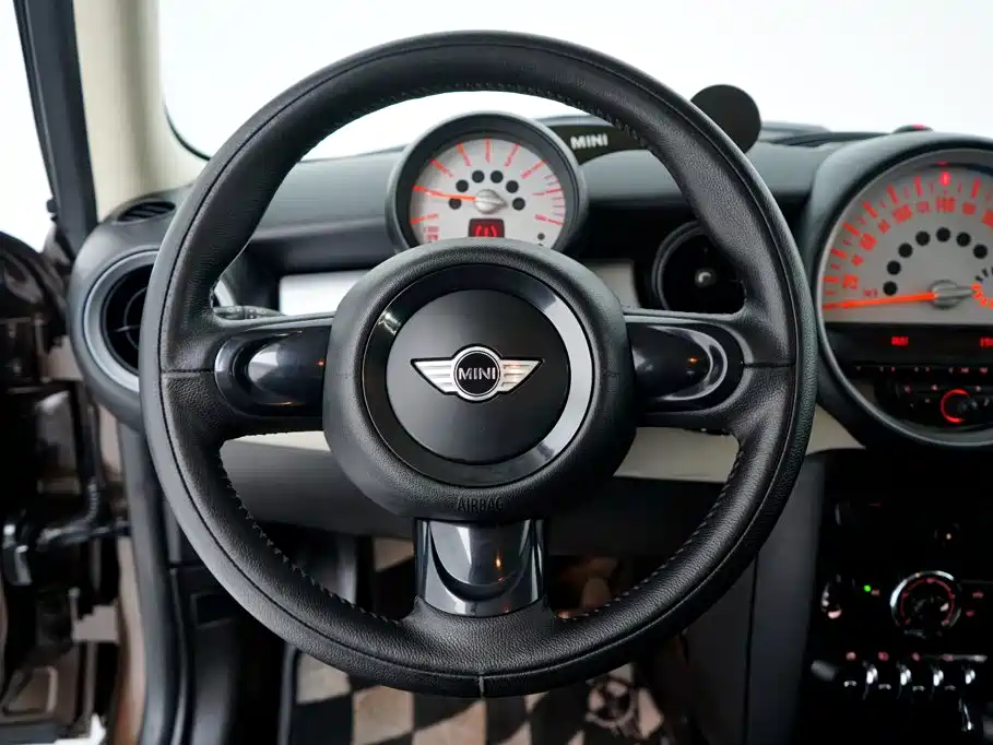 MINI Mini Clubman — миниатюра 16
