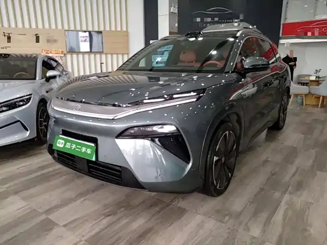 2025 BYD Tang