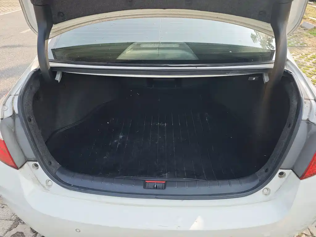 Honda Accord — миниатюра 12