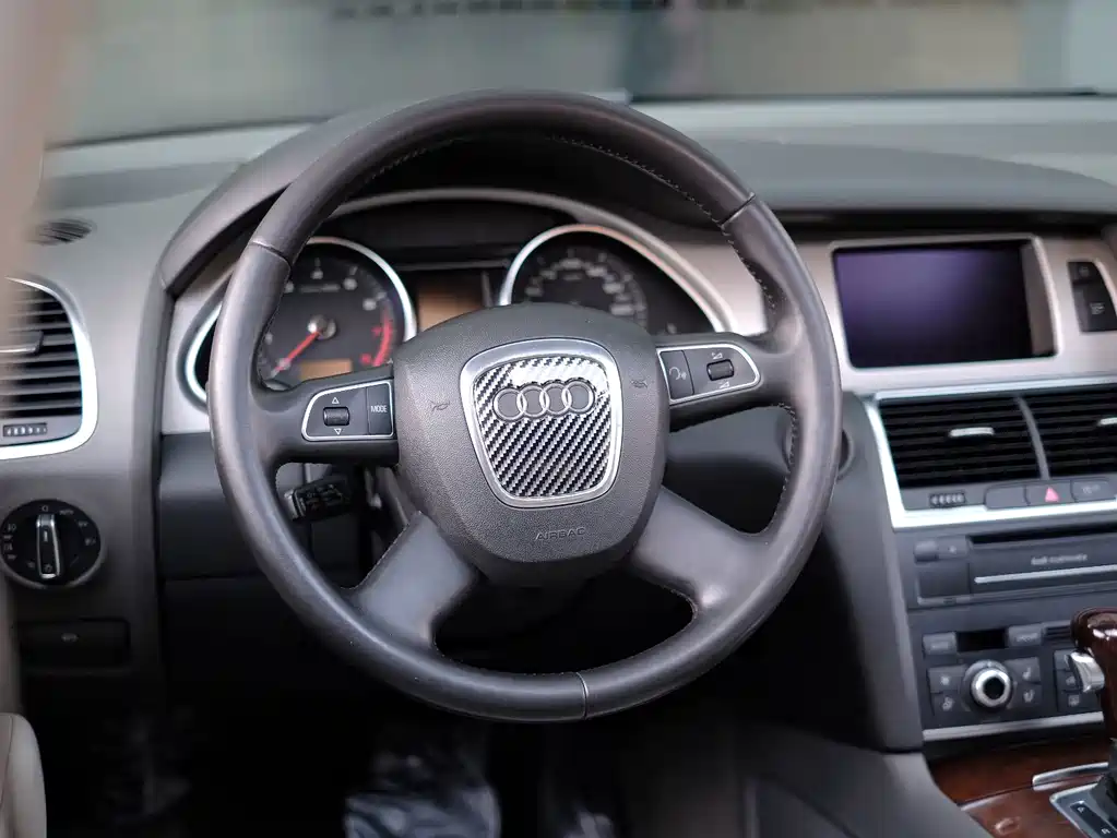 Audi Q7 — миниатюра 17