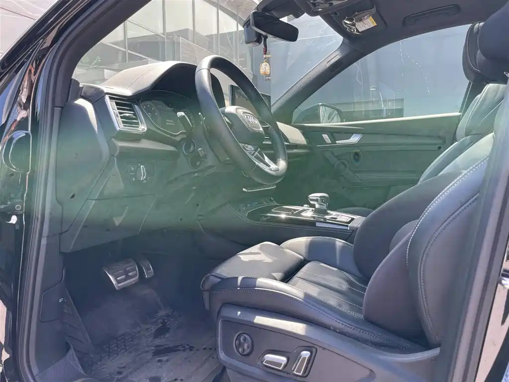 Audi Q5L 2023 45T