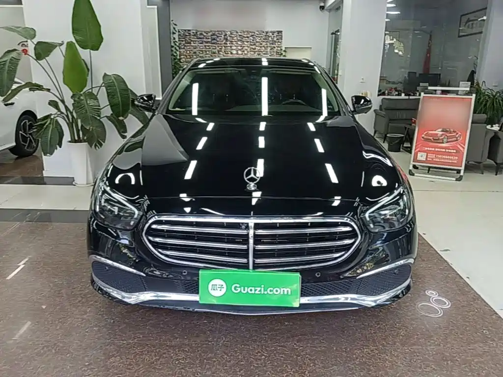 Mercedes-Benz E-Class — миниатюра 3