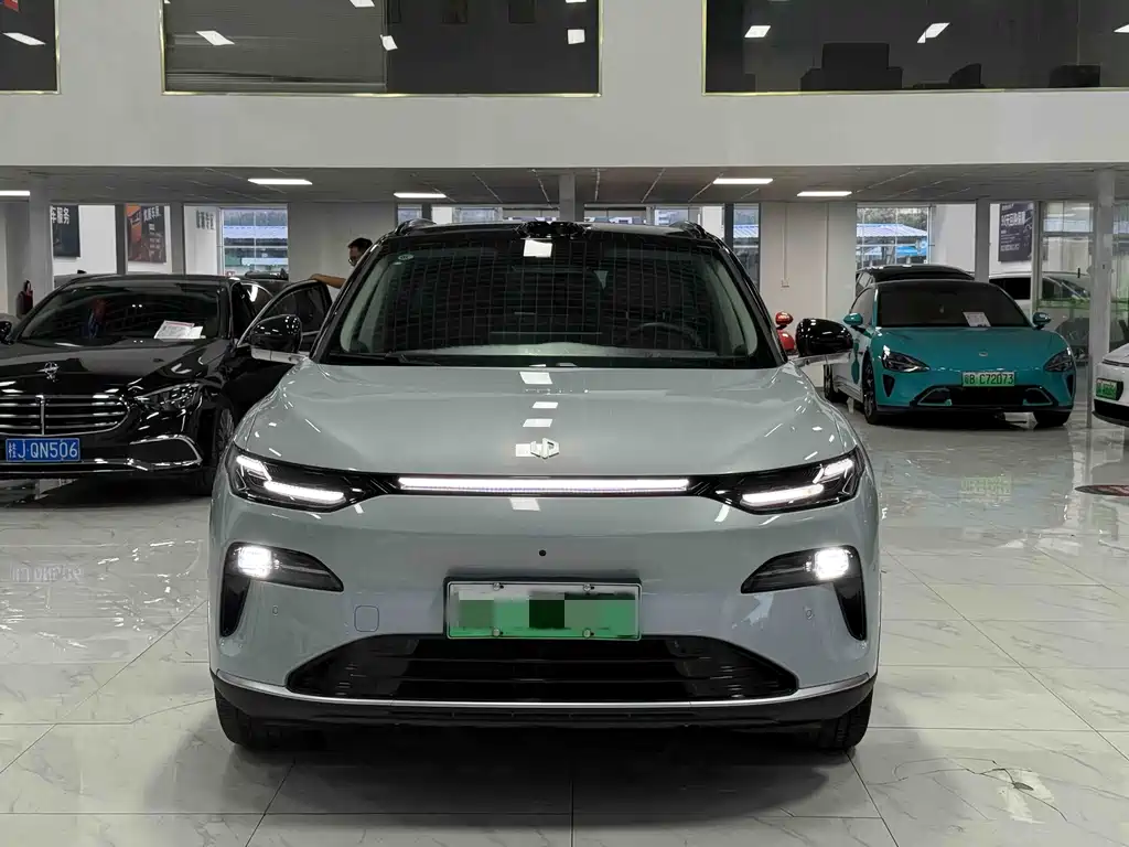 Leapmotor Leapmotor C11 — миниатюра 2