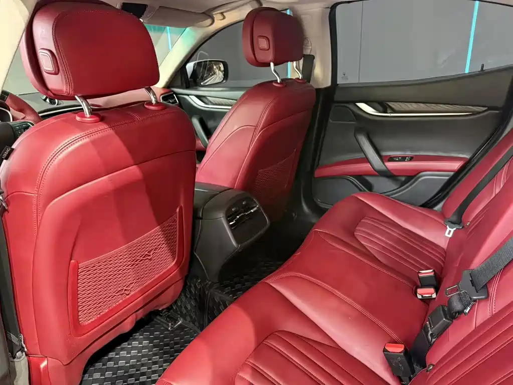 Maserati Ghibli — миниатюра 11
