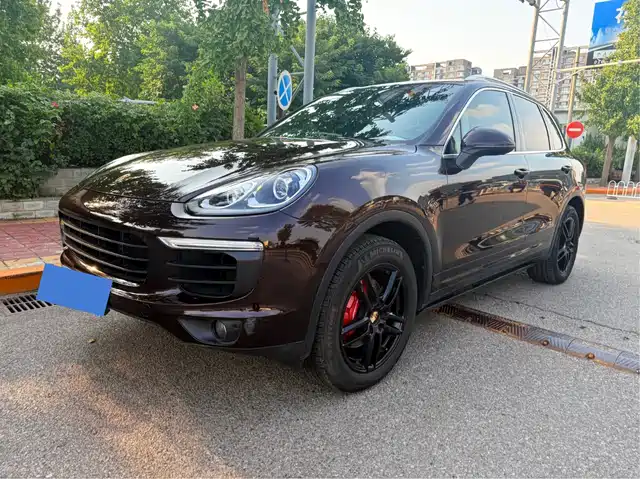 PORSCHE CAYENNE 2016