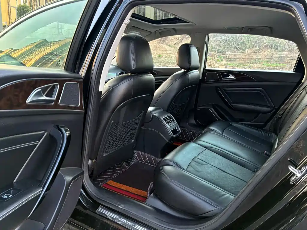 Zotye Zotye Z700 — миниатюра 6