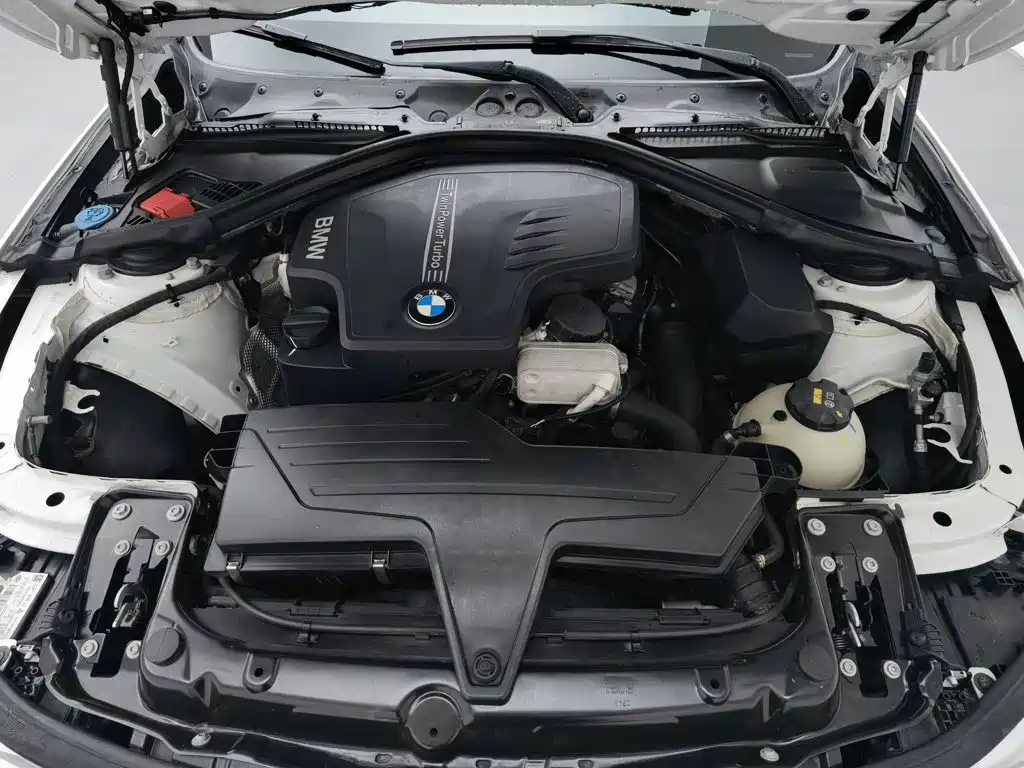BMW 3 Series — миниатюра 6