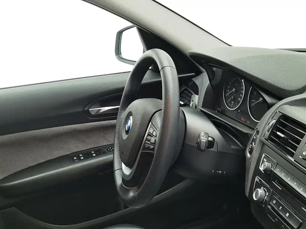 BMW 1 Series (Import) — миниатюра 22
