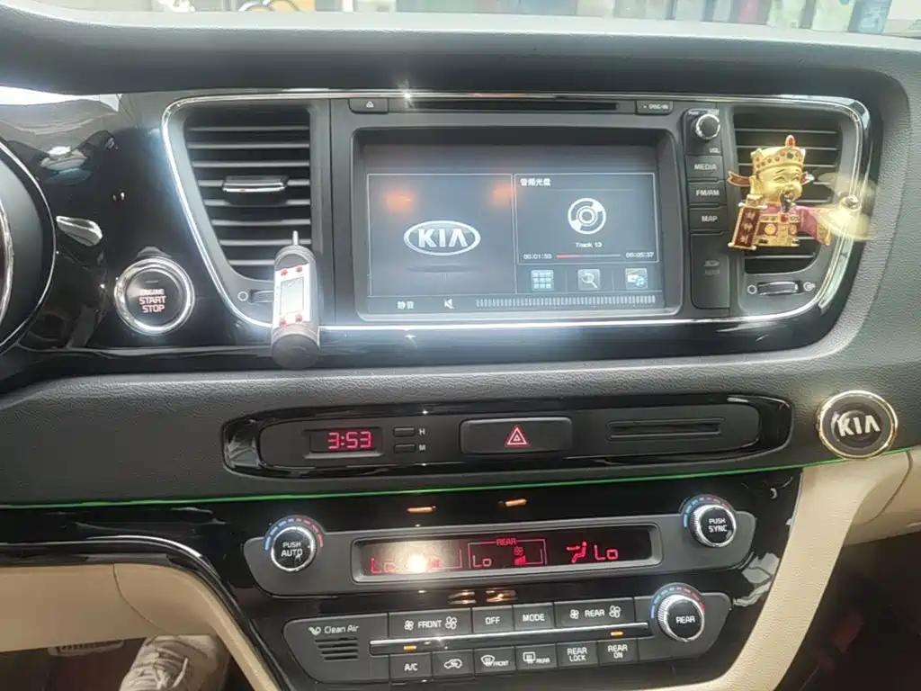 Kia Carnival — миниатюра 13