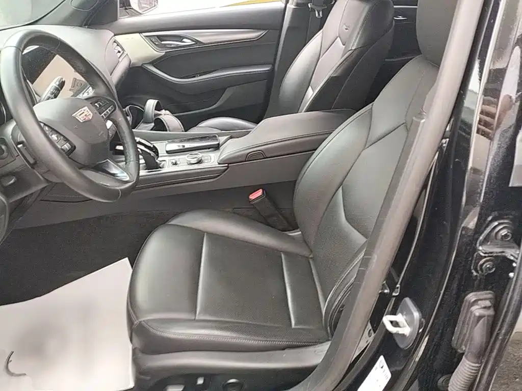 Cadillac CT5 — миниатюра 15