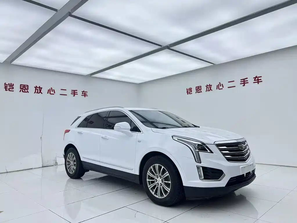 CADILLAC XT5