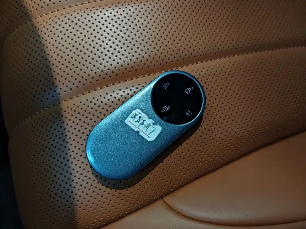 AITO AITO M7 — миниатюра 9