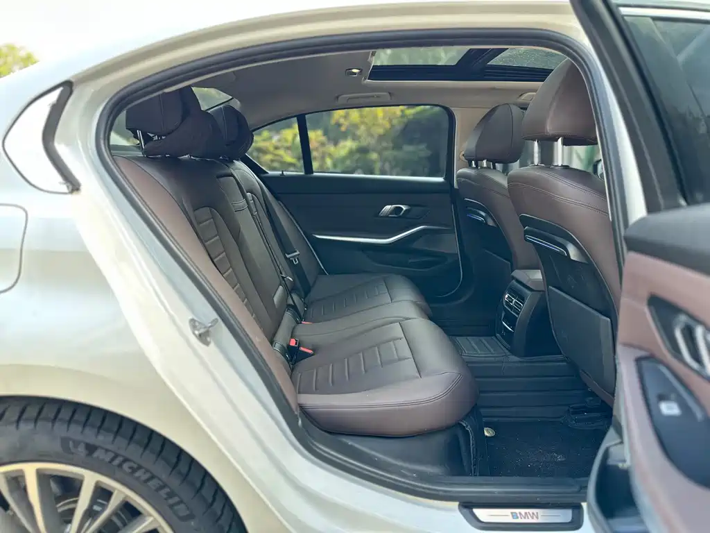 BMW 3 Series — миниатюра 15