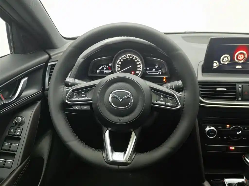 MAZDA CX 4