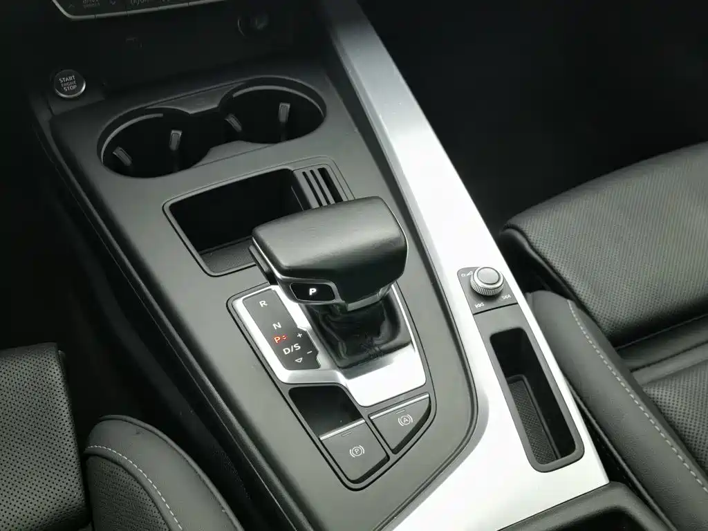 Audi A4L — миниатюра 13