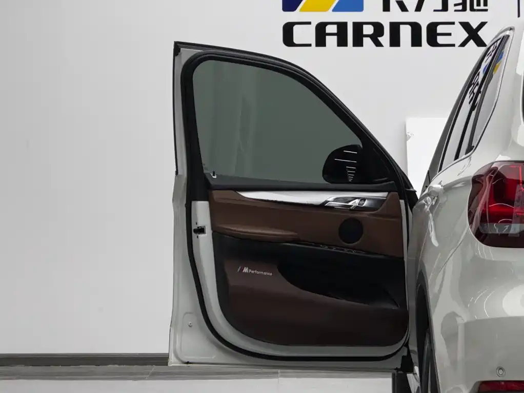 BMW X5 (Import) — миниатюра 7