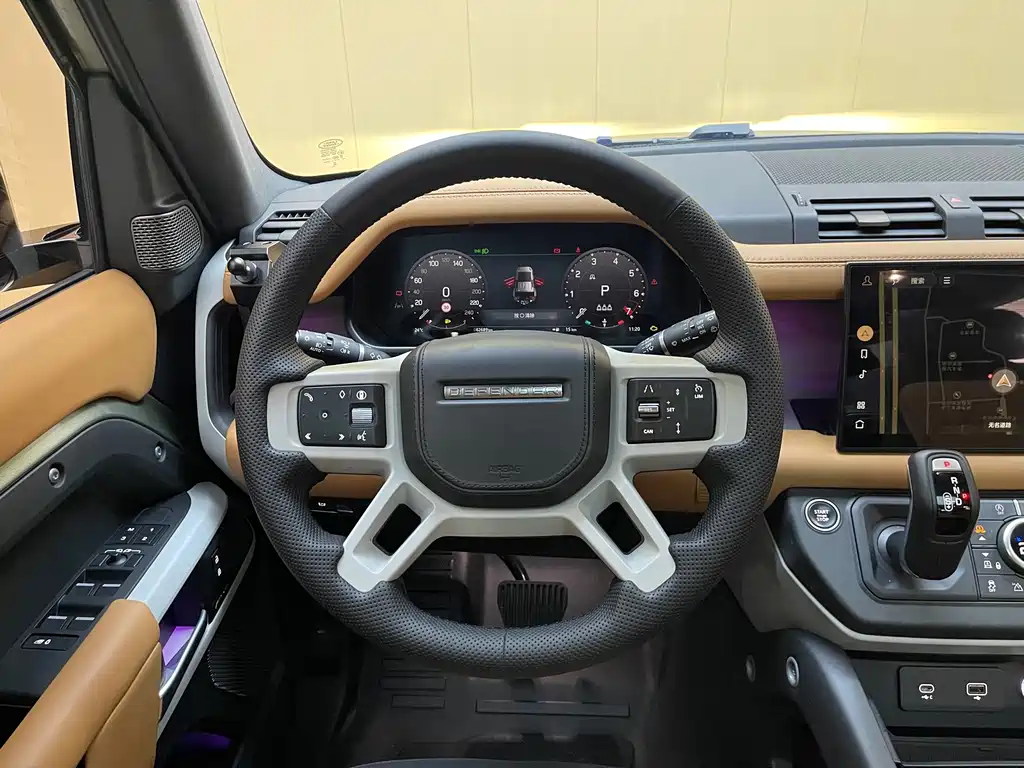 Land Rover Defender — миниатюра 11