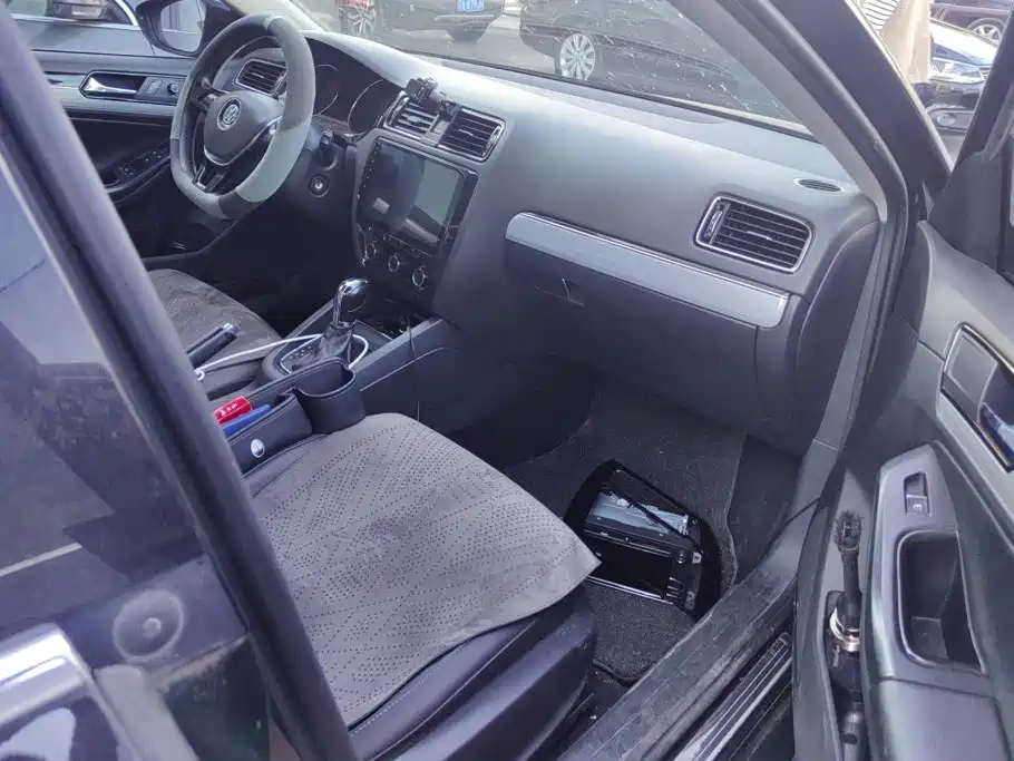 Volkswagen Sagitar — миниатюра 8