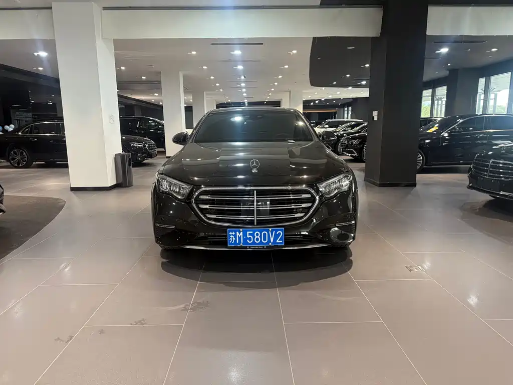 Mercedes-Benz E-Class 2024