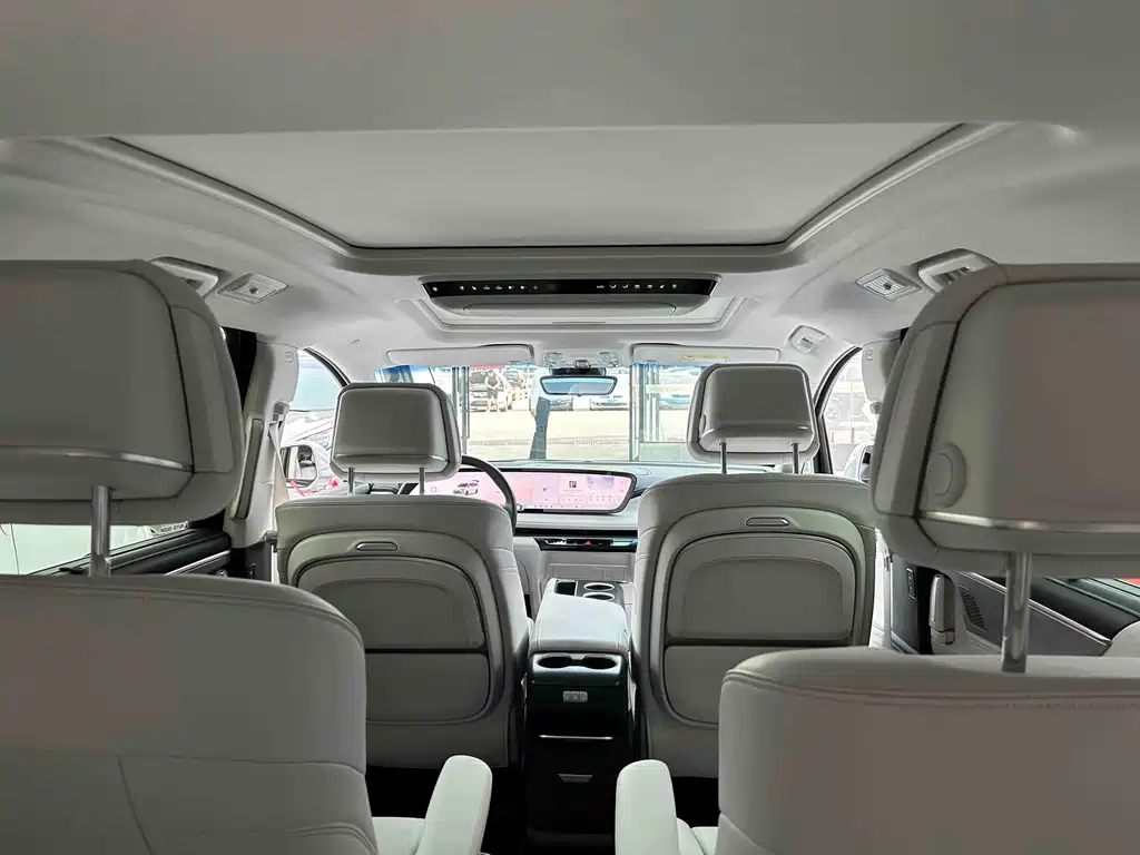 Buick GL8 Hybrid — миниатюра 21