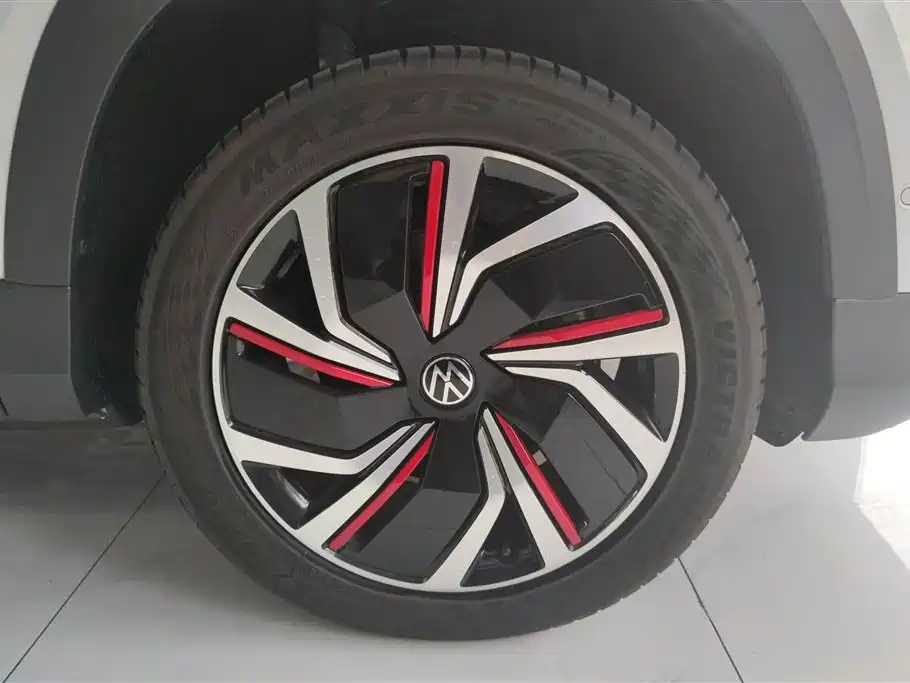 VOLKSWAGEN TUYUE