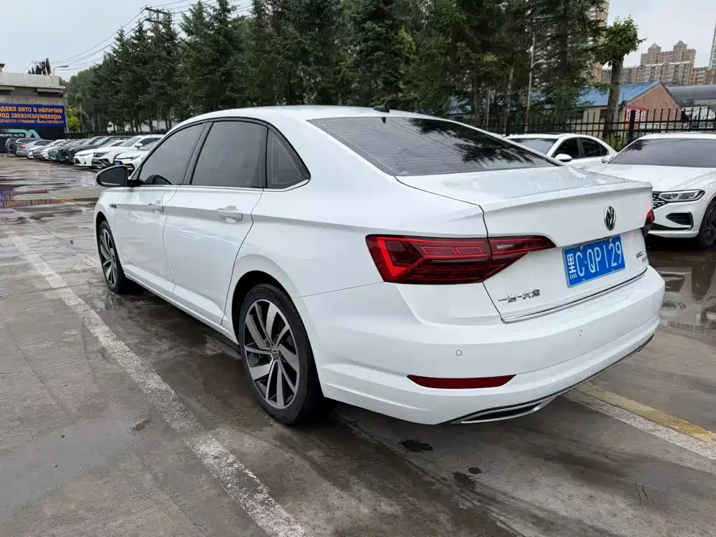 Volkswagen Sagitar 2021 280TSI DSG